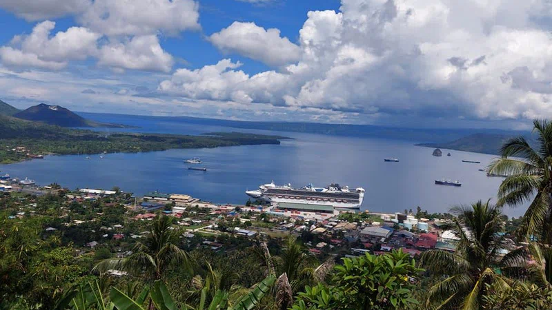 Simpson Harbour Scenic and Volcano Tour